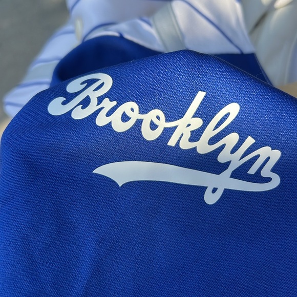 NWT Cooperstown Collection Dodgers Button Down Jersey Size L. - Picture 11 of 17